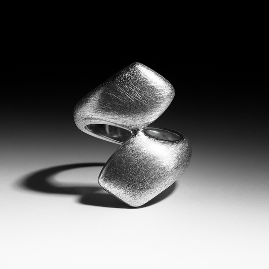 MUSE sculptural ring - Silver