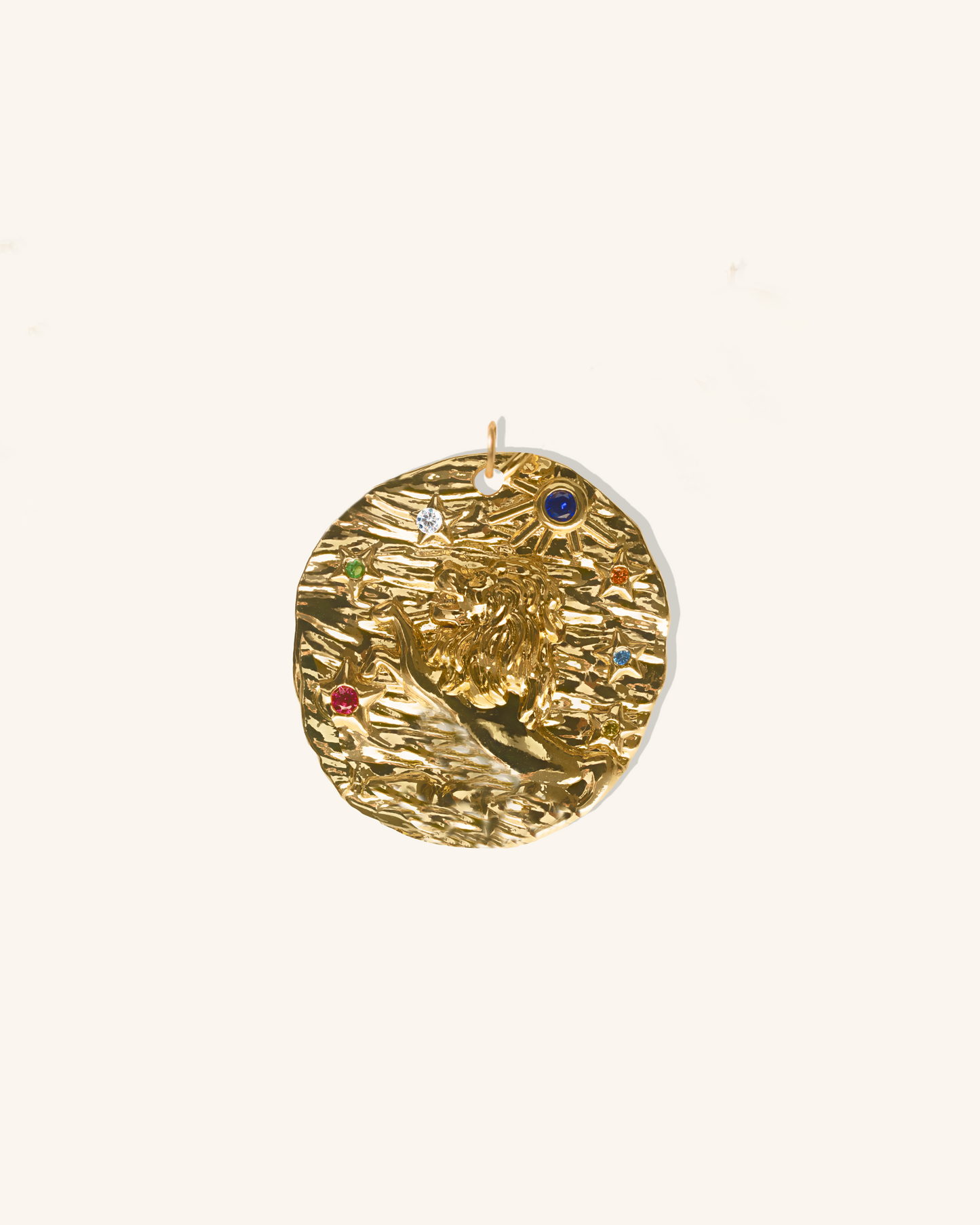 Leo Micro Páve Zodiac Pendant