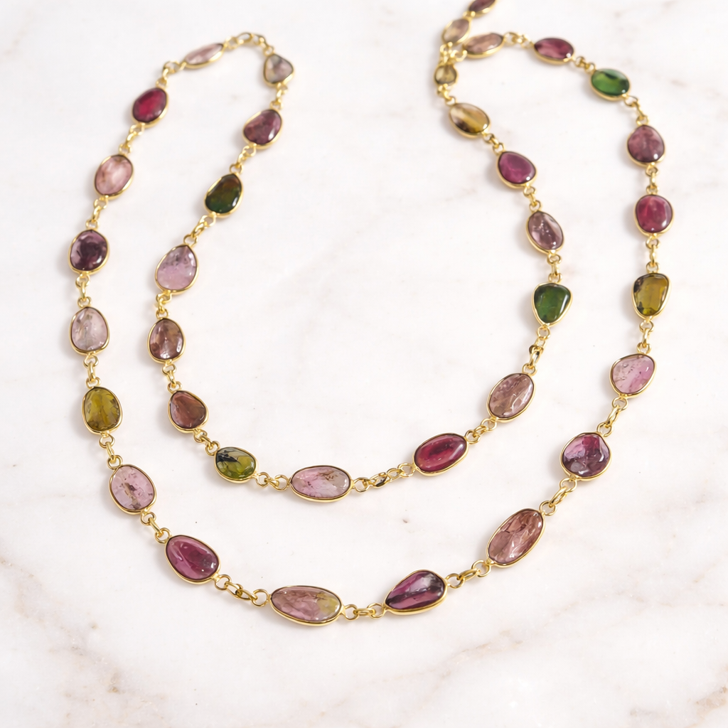 Why Less Jewellery Often Looks More Luxurious