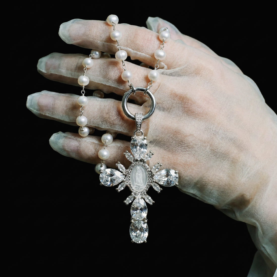 How to Wear a Statement Necklace Without Overdoing It