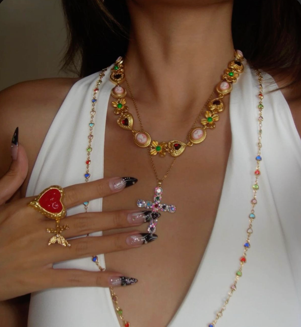Why Jewellery Trends Come Back Every 20 Years