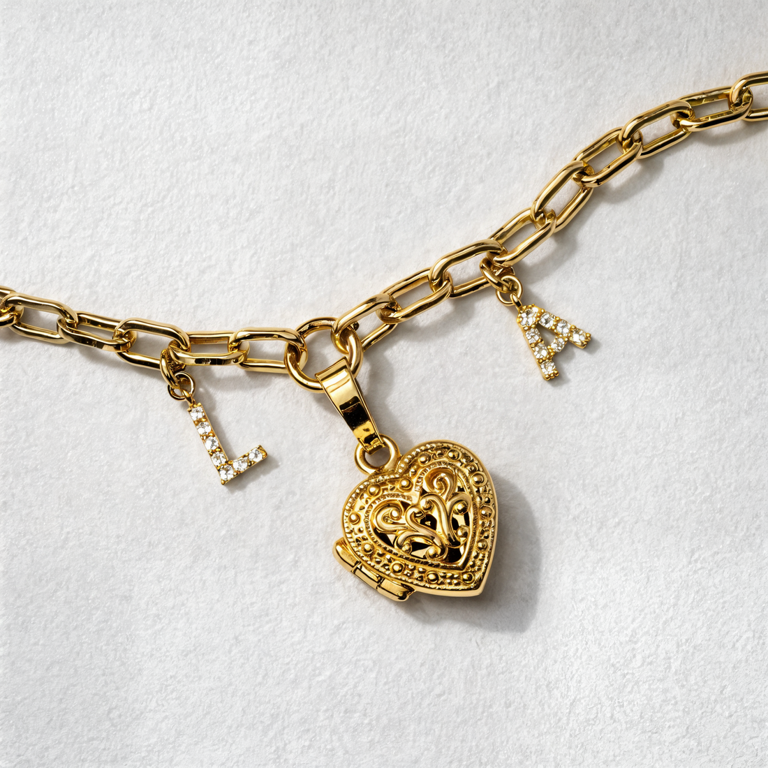 Why Gold Jewellery Never Goes Out of Style