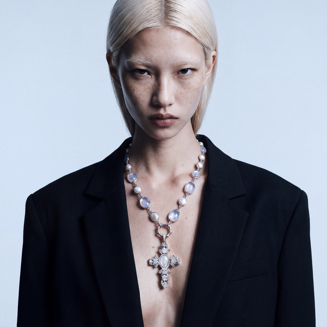 DÁZE CROSS NECKLACE - silver