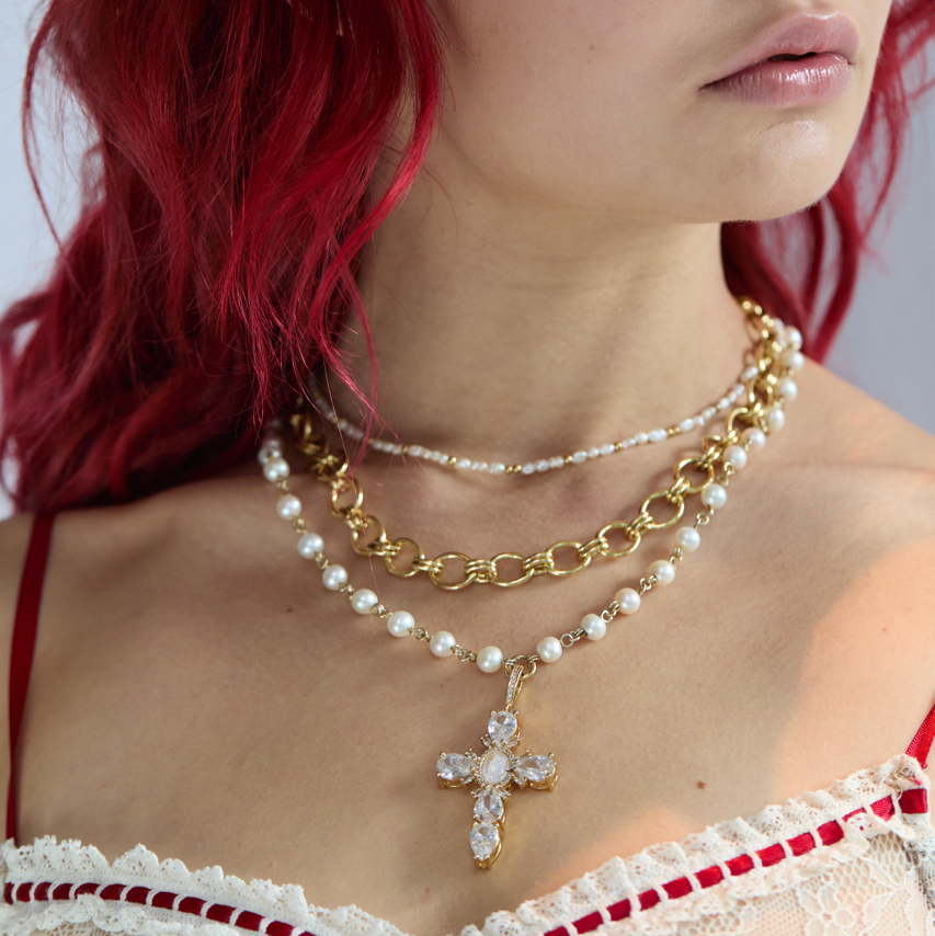 Halo Pearl Chunky Cross necklace