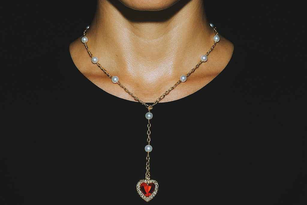 ANGEL FACED Pearl Rosary