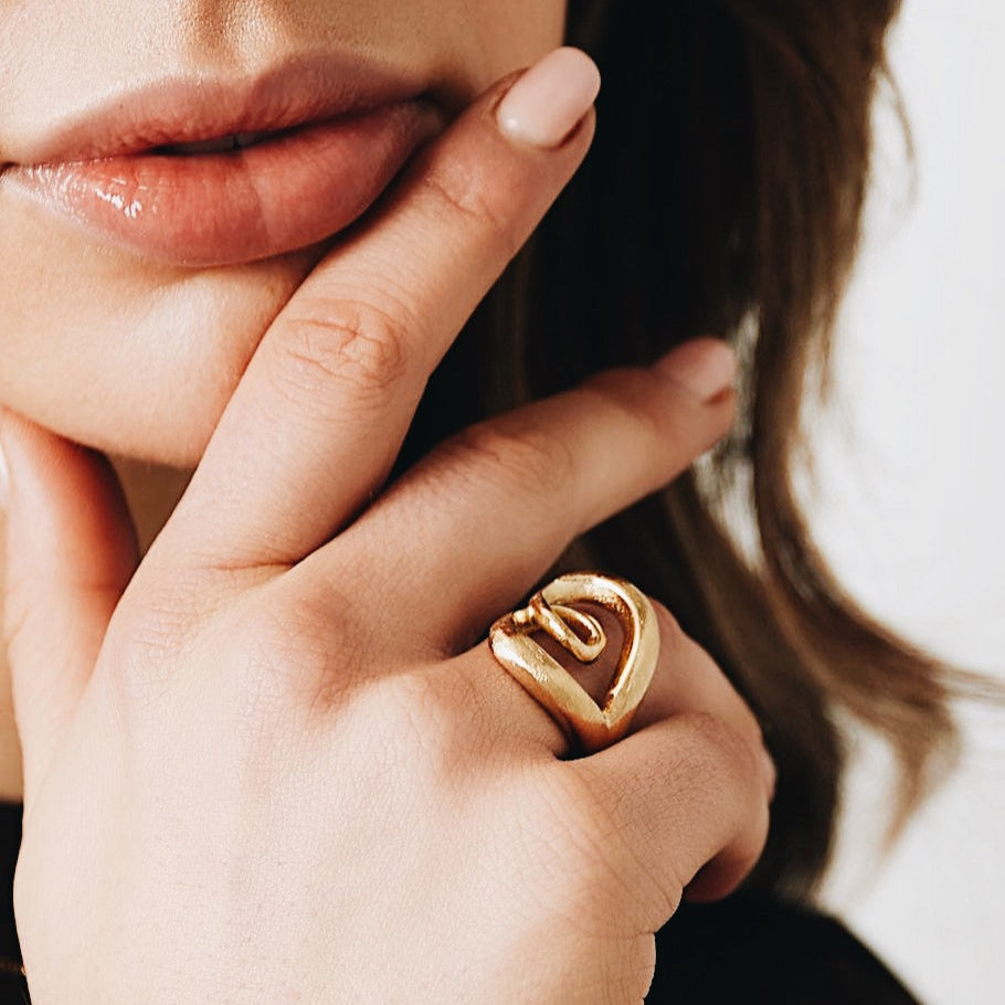 LOOP sculptural ring - Gold